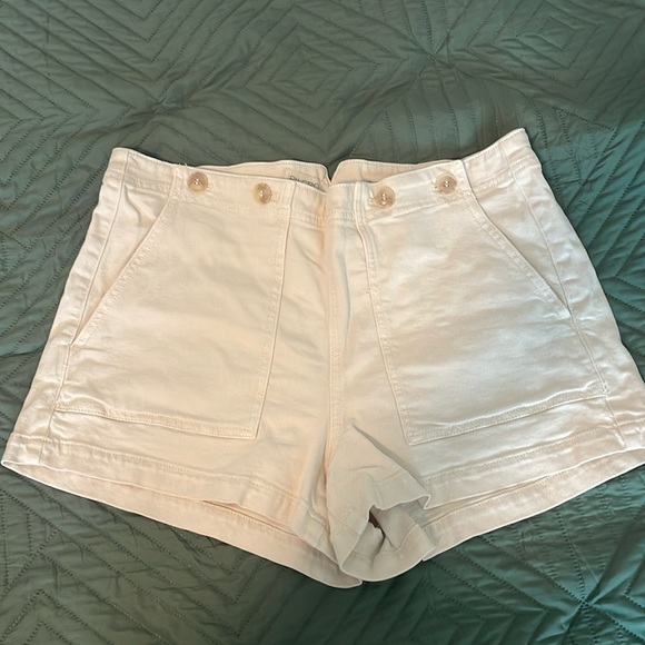 The Kit High-Rise Utility Shorts by Pilcro - Picture 3 of 6